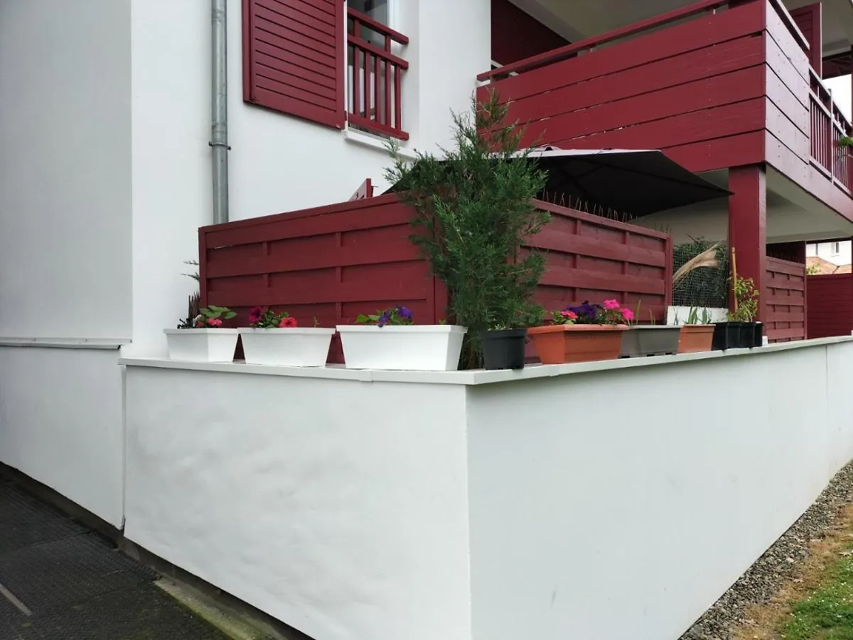 Apartment Studio- Tres Calme - Proche Bidart Et Guetary 